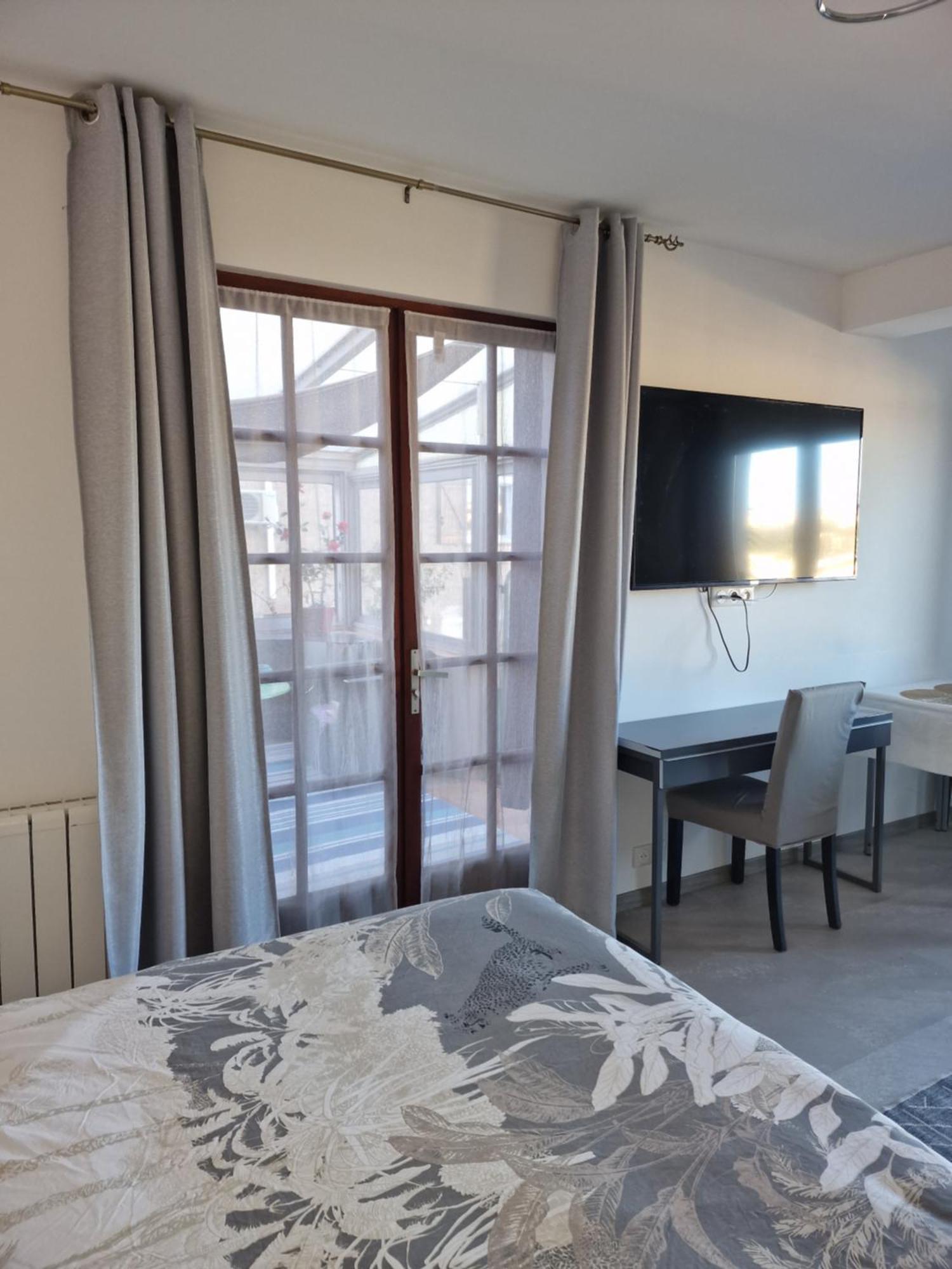 Ravissant Appartement Saint-Raphael Piscine Room photo